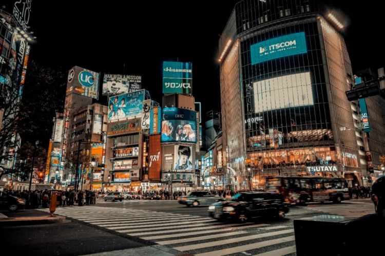 那个10年前中了6亿的日本男人，如今怎么样了？