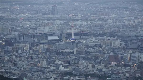无法阻止，日本人正在离开京都