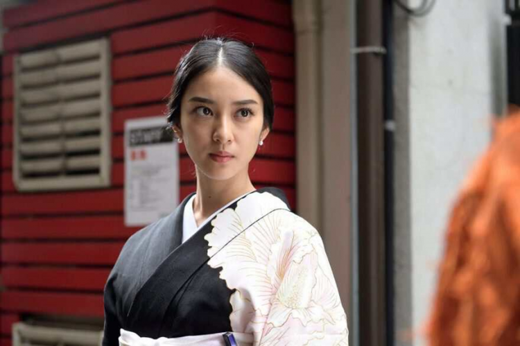 日本“国宝级美少女”终于要荧幕复出,到今天依旧会被她的恶女角色所迷倒 日本“国宝级美少女”终于要荧幕复出,到今天依旧会被她的恶女角色所迷倒