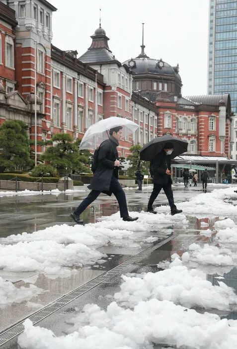 第170期：梅西日本行引争议；日本政府或将取消这些永住者的在留资格；中国将翻拍《白夜行》| 百通板