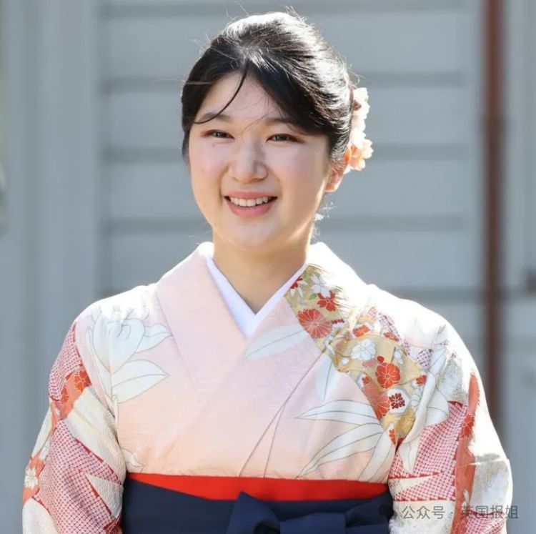 日本天皇独生女事业爱情双丰收？毕业礼大气亮相，疑似帅男友曝光，网友：她才适合当天皇！