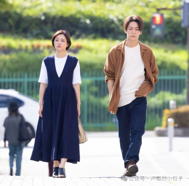 日本初恋女神闪婚生子后,终于复出拍戏,神颜一去不复返? 日本初恋女神闪婚生子后,终于复出拍戏,神颜一去不复返?