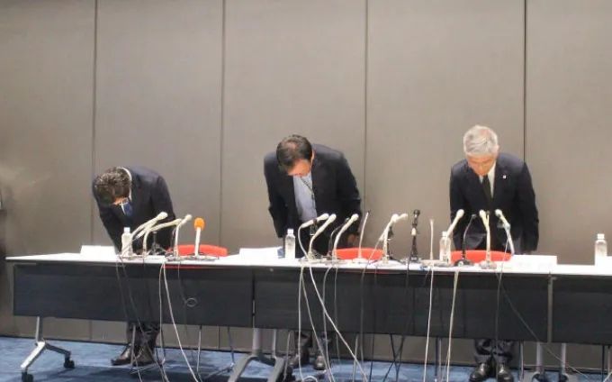 日本女子体操王牌出征巴黎奥运会因抽了根烟惨遭“退货”！