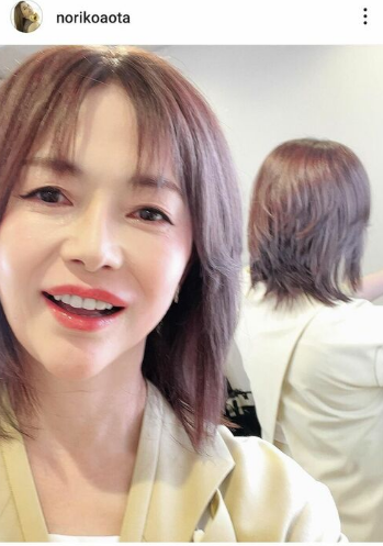青田典子透露与玉置浩二14年婚姻生活 56岁近照引关注