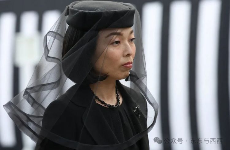 阻拦亲妈参加葬礼？日本公主心狠手辣，跟亲妈反目成仇争家主，这一家子的八卦太狗血了