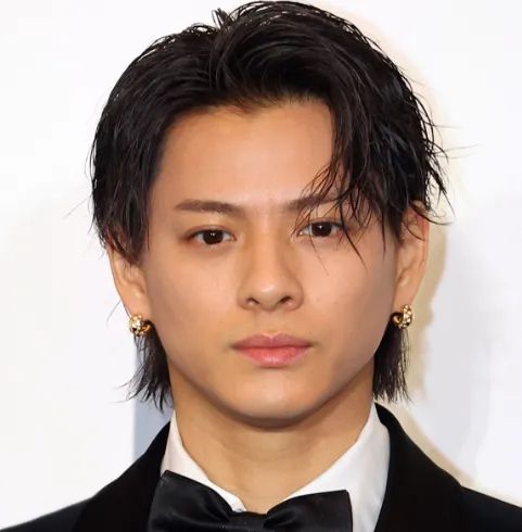 第218期：日本制铁将起诉拜登？知名男星醉酒闯入民宅掉代言；红白收视涨了 告别倒一；平野紫耀或将演晨间剧？| 百通板