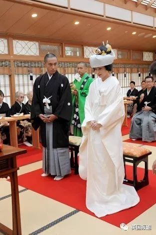 日本女明星结婚,竟都和他脱不了关系? 日本女明星结婚,竟都和他脱不了关系?
