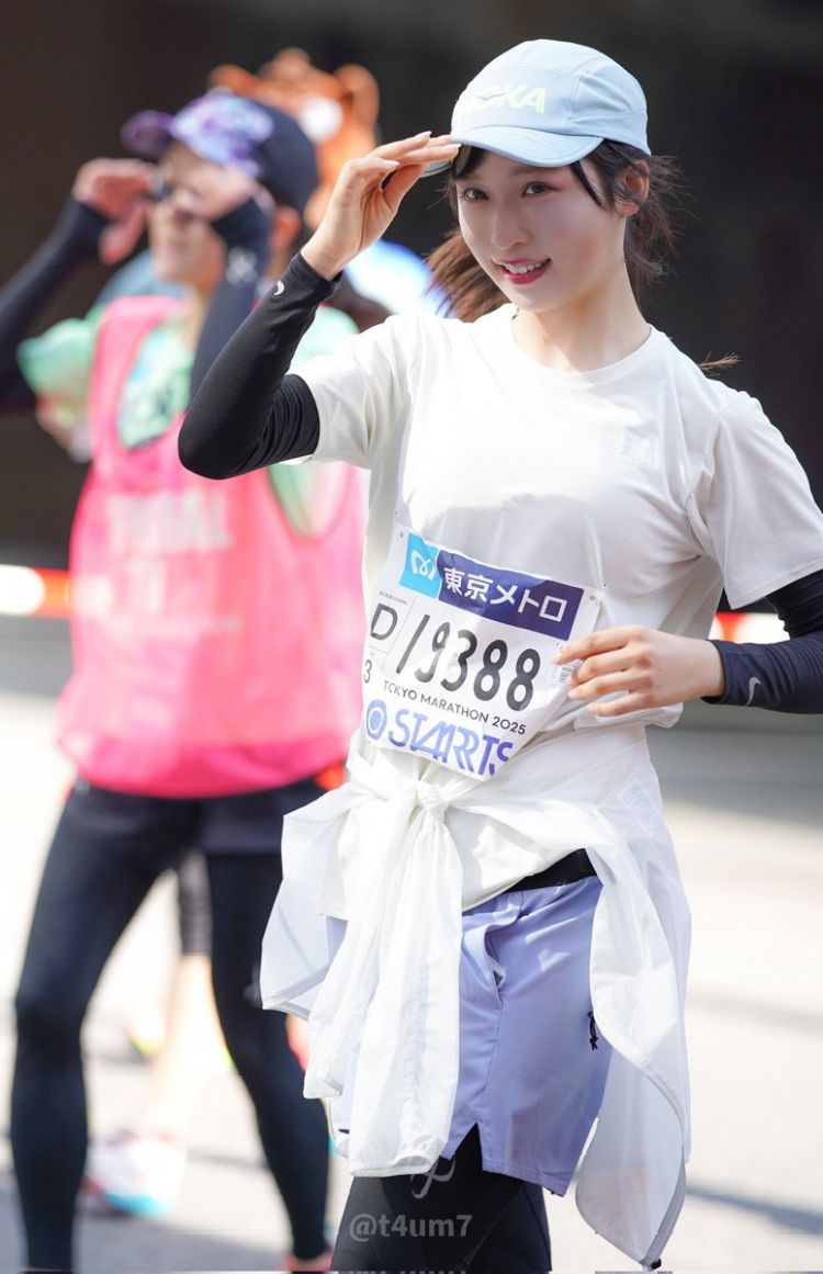 AKB48小栗有以东京马拉松初马完赛笑容甜美引热议 AKB48小栗有以东京马拉松初马完赛笑容甜美引热议
