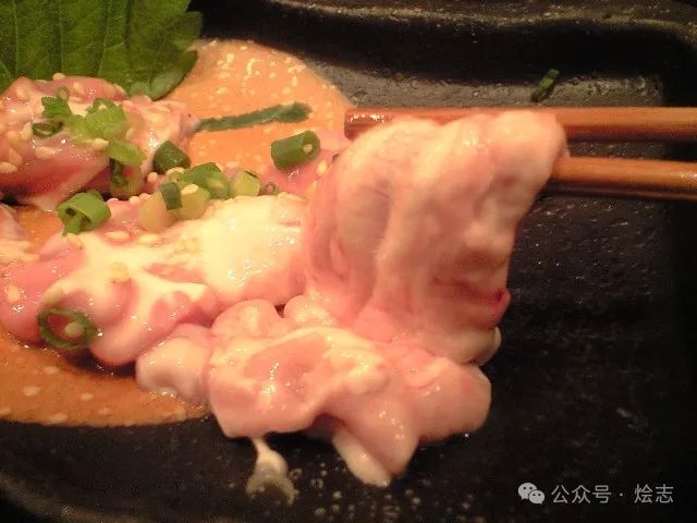 不是，你们还真吃啊？数落一下日本的内脏刺身...