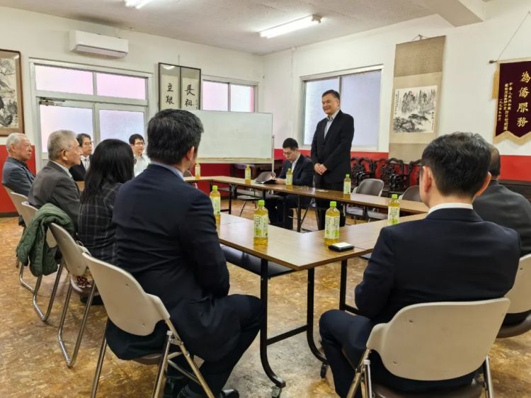 驻长崎总领事陈泳赴长崎华侨总会走访座谈