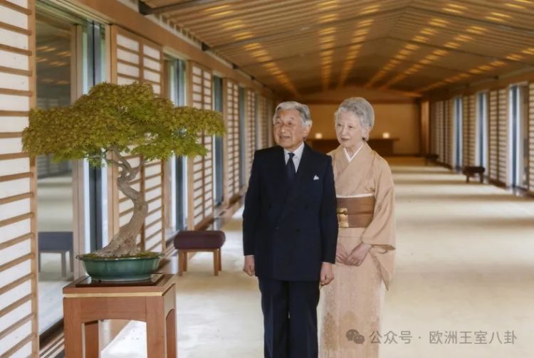 这王宫，也“朴实无华”得过头了吧？