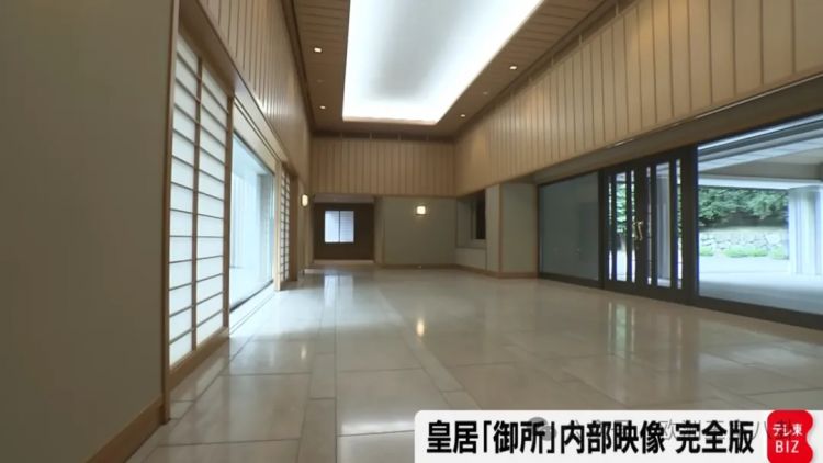 这王宫，也“朴实无华”得过头了吧？