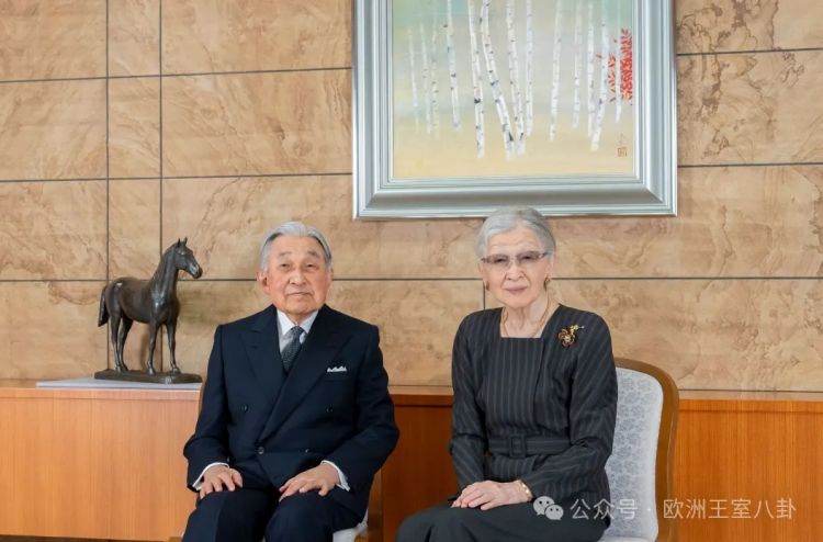 这王宫，也“朴实无华”得过头了吧？