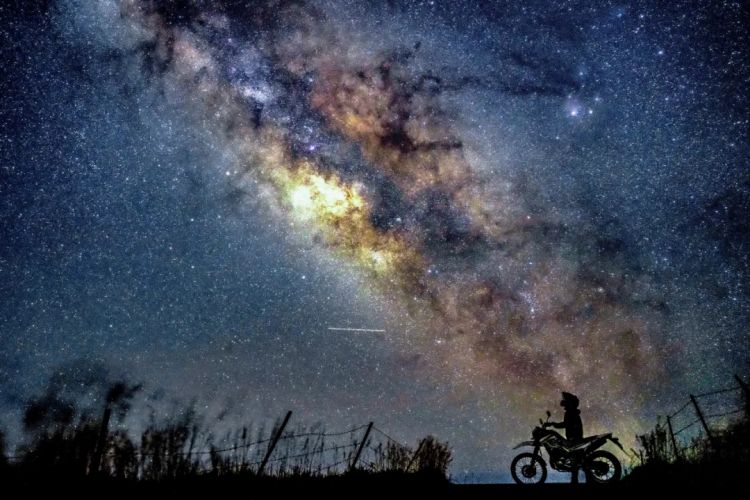 第230期：搞笑艺人节目公然骚扰知名女星？月曜翻车！承认恶剪中国女性采访；美国25％关税重创日系车企？ | 百通板