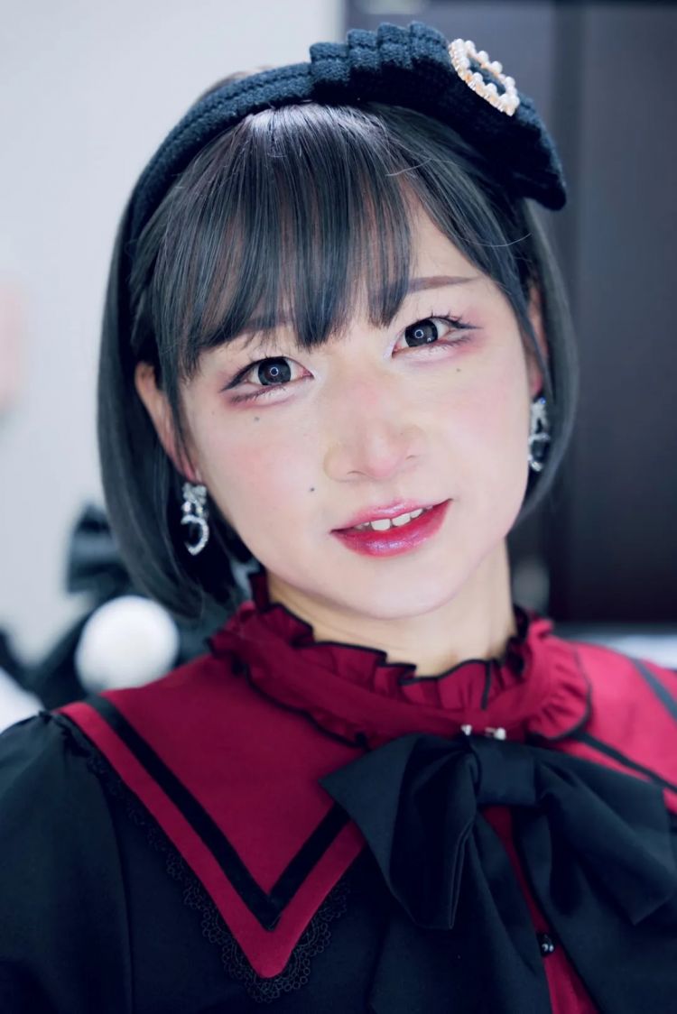 骗过痴汉，戏耍牛郎——51岁日本大叔的奇幻女装网红之路