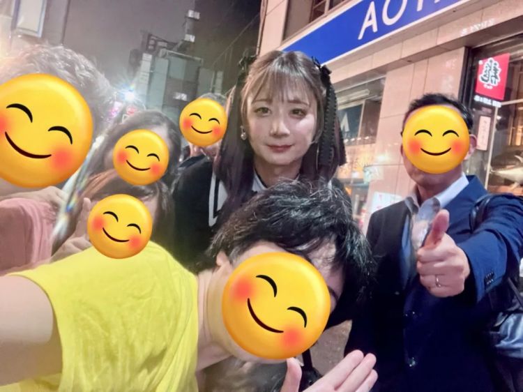 骗过痴汉，戏耍牛郎——51岁日本大叔的奇幻女装网红之路