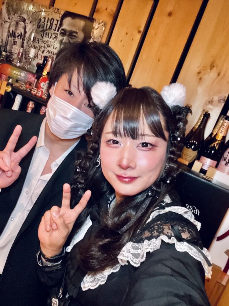 骗过痴汉，戏耍牛郎——51岁日本大叔的奇幻女装网红之路