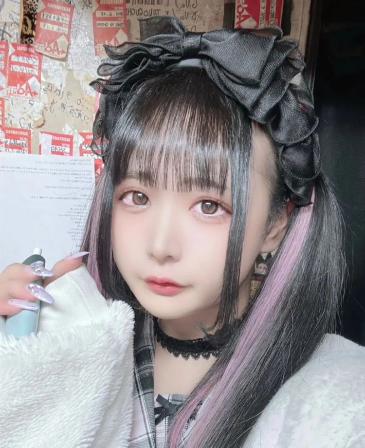 骗过痴汉，戏耍牛郎——51岁日本大叔的奇幻女装网红之路