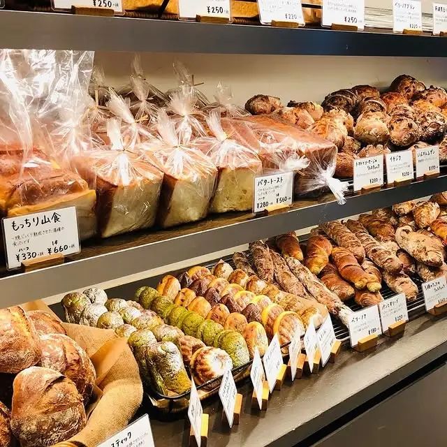 这家日本天天排队爆火的面包店RIKI，比神户牛更让当地人疯狂！