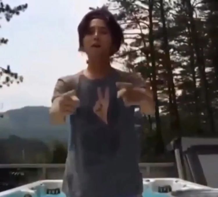 顶级意难平？权志龙点赞水原希子 梳理那些年的世纪绯闻
