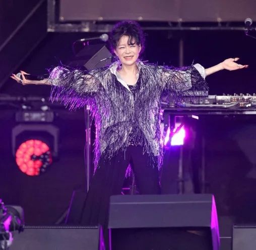 从昭和到令和，顶级歌姬中森明菜16年后奇迹现身舞台！