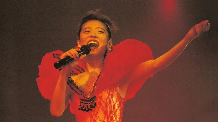 从昭和到令和，顶级歌姬中森明菜16年后奇迹现身舞台！