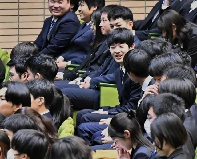 悠仁亲王的快乐校园，快把其他人逼疯了