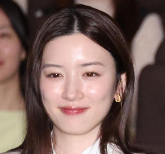 永野芽郁深夜广播首提不伦风波 55秒道歉后首播歌曲引热议 