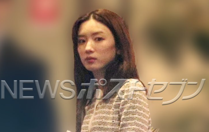 永野芽郁被曝不伦恋后憔悴现身 事务所严防死守引关注