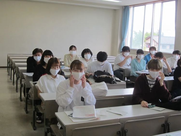 后疫情时代,口罩重塑了日本人 后疫情时代,口罩重塑了日本人