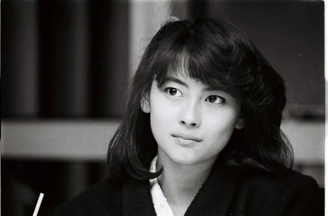 儿子弃权妹妹无缘，中山美穗的遗产究竟何去何从？