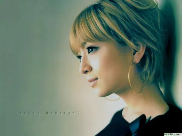 滨崎步下场怒怼:孩子爹不是马斯克! 滨崎步下场怒怼:孩子爹不是马斯克!