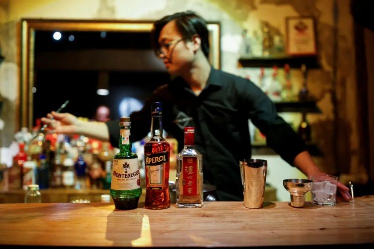 白酒不断碰壁的“走向世界”，日本酒为何轻松做到了？
