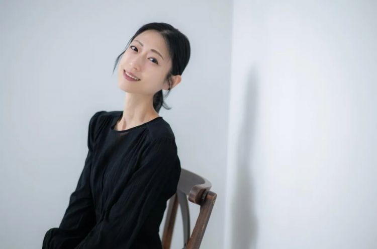 日本性感女神坛蜜近年二度入院，双颊消瘦憔悴现身…粉丝红眼：到底怎么了！？