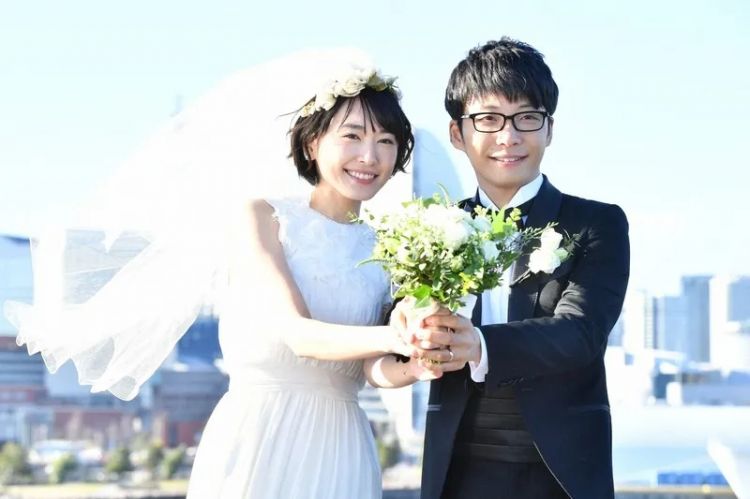 不是因戏生情？星野源首谈和新垣结衣的恋爱时间线