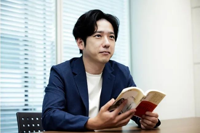 杰尼斯性侵风暴后，二宫和也发新书称喜多川欠他一个道歉