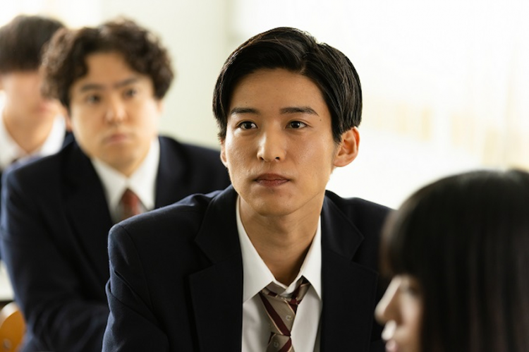日本大妈被AI偶像骗走数万，日本人也有自己的靳东？