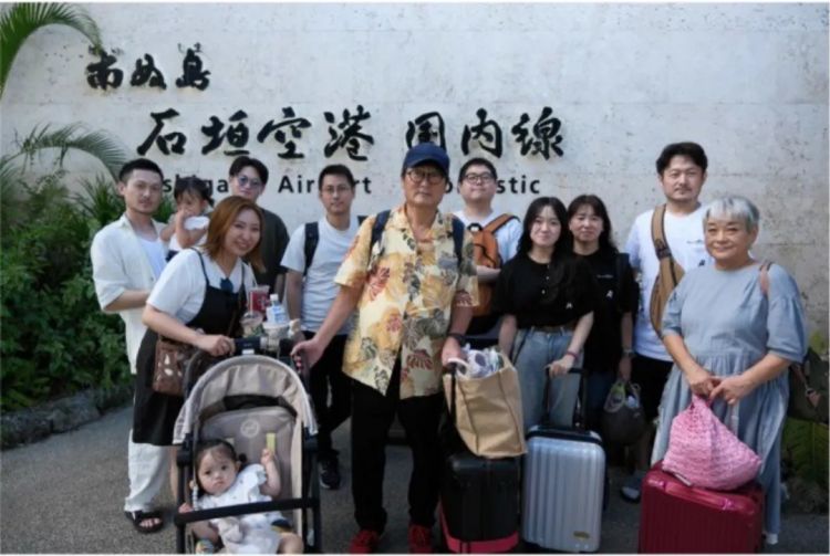 日本妈妈连生9孩，27年每天洗35公斤衣服，丈夫拼命赚钱，如今两人却分居了