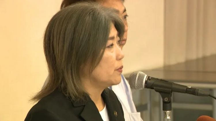 日本一市长伪造学历被揭穿，死缠烂打后放话“还会回来”，日本网友竟说“再给她一个机会”？