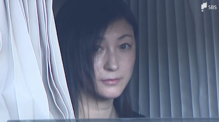 广末凉子现身车祸现场勘验 美貌依旧引热议