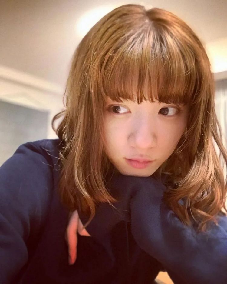 永野芽郁事业全毁，田中圭豪赌赢奖金，出轨真的只怪女人？
