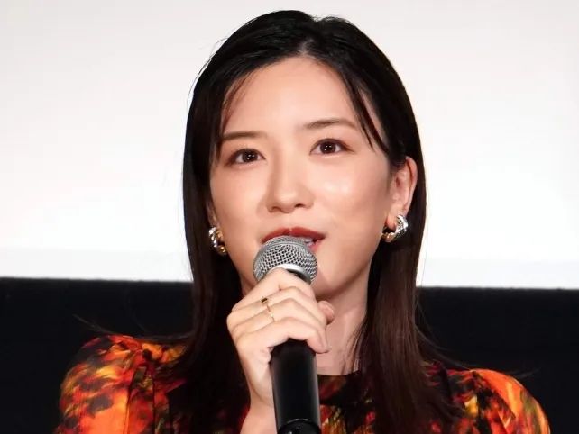 永野芽郁事业全毁，田中圭豪赌赢奖金，出轨真的只怪女人？