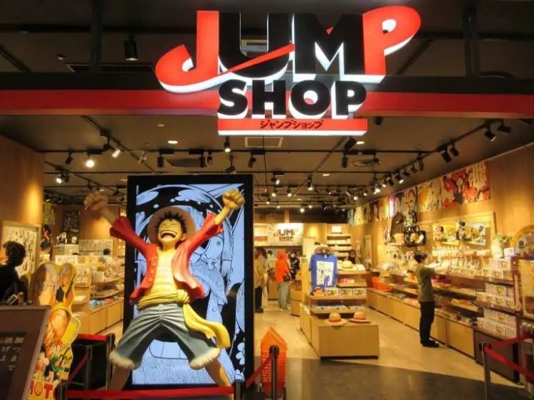 中国男子为抢周边在日本谷店大打出手，网友炸锅！