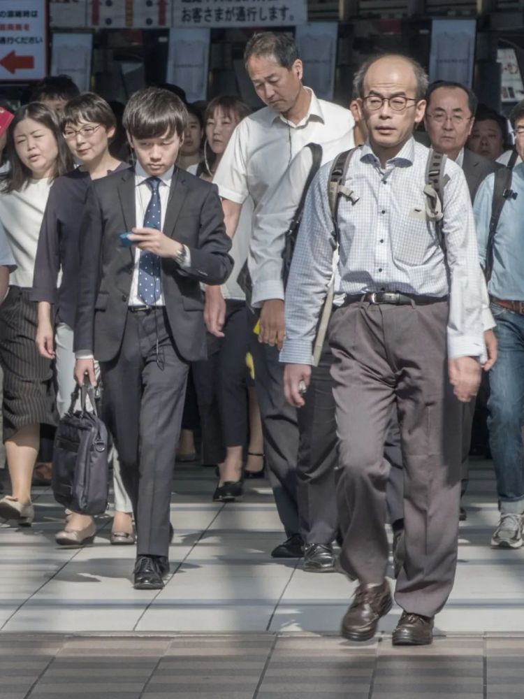 日本男人，越来越矮了？