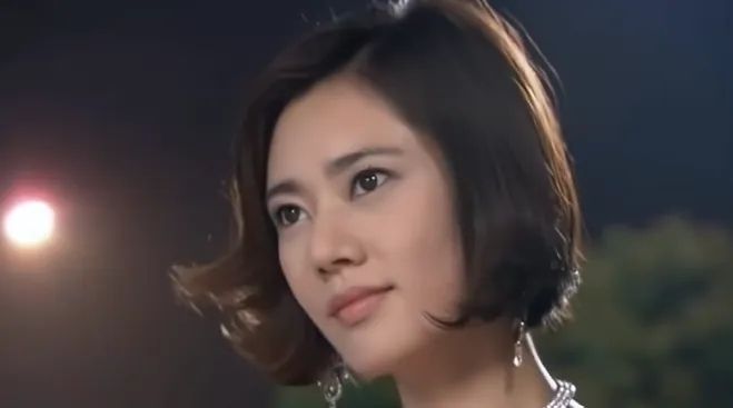 日本40岁人妻化身爽文女主，出轨男女赔到破产！