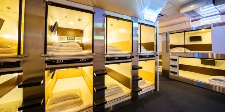 中国网红大学生穷游大阪!「拿吃过牙签狂叉葡萄」日本阿姨傻眼,行为惹怒全网了! 中国网红大学生穷游大阪!「拿吃过牙签狂叉葡萄」日本阿姨傻眼,行为惹怒全网了!