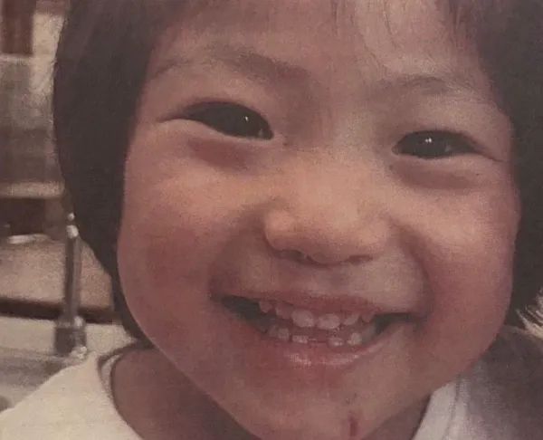 日本富豪夫妻联手毒杀4岁女儿，调查发现父母姐姐也都离奇惨死？