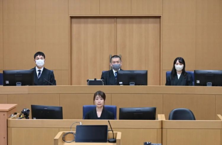 第260期：特朗普与高市早苗会面；龟梨和也与田中美奈实分手？日本熊灾肆虐；安倍晋三枪击案公审 | 百通板