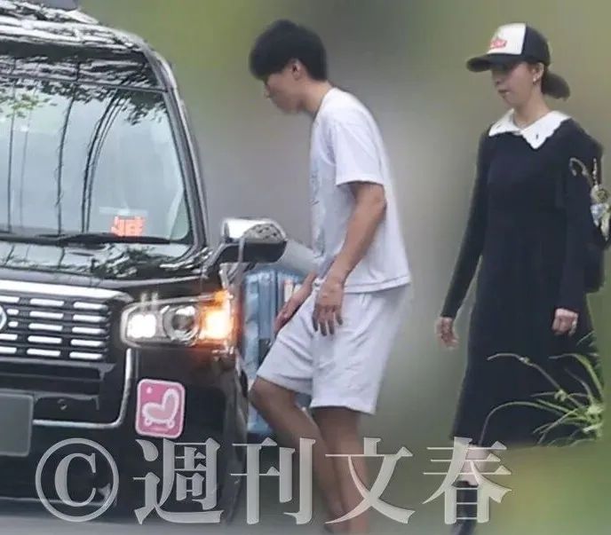 第261期：中国对日免签延长；木村拓哉长女恋爱？中日轮值APEC主席国；哥斯拉续作定名；日本熊灾 | 百通板