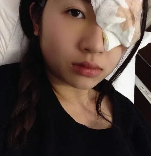 日本大专女孩打工途中左眼失明!恢复后出道当歌手,却被指责装可怜? 日本大专女孩打工途中左眼失明!恢复后出道当歌手,却被指责装可怜?